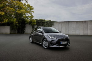 2022-Mazda2-Hybrid-1-1024x683.jpg