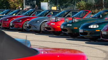 Mazda_MX-5_Guinness_World_Record_011_highres.jpg