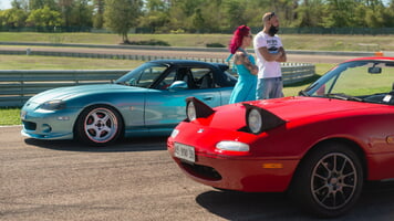 Mazda_MX-5_Guinness_World_Record_019_highres.jpg