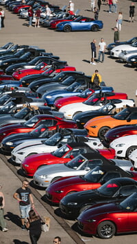 Mazda_MX-5_Guinness_World_Record_033_highres.jpg