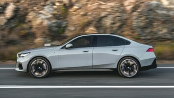 BMW%20i5-5.jpg