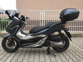 Honda Forza 300 - 2018.JPG