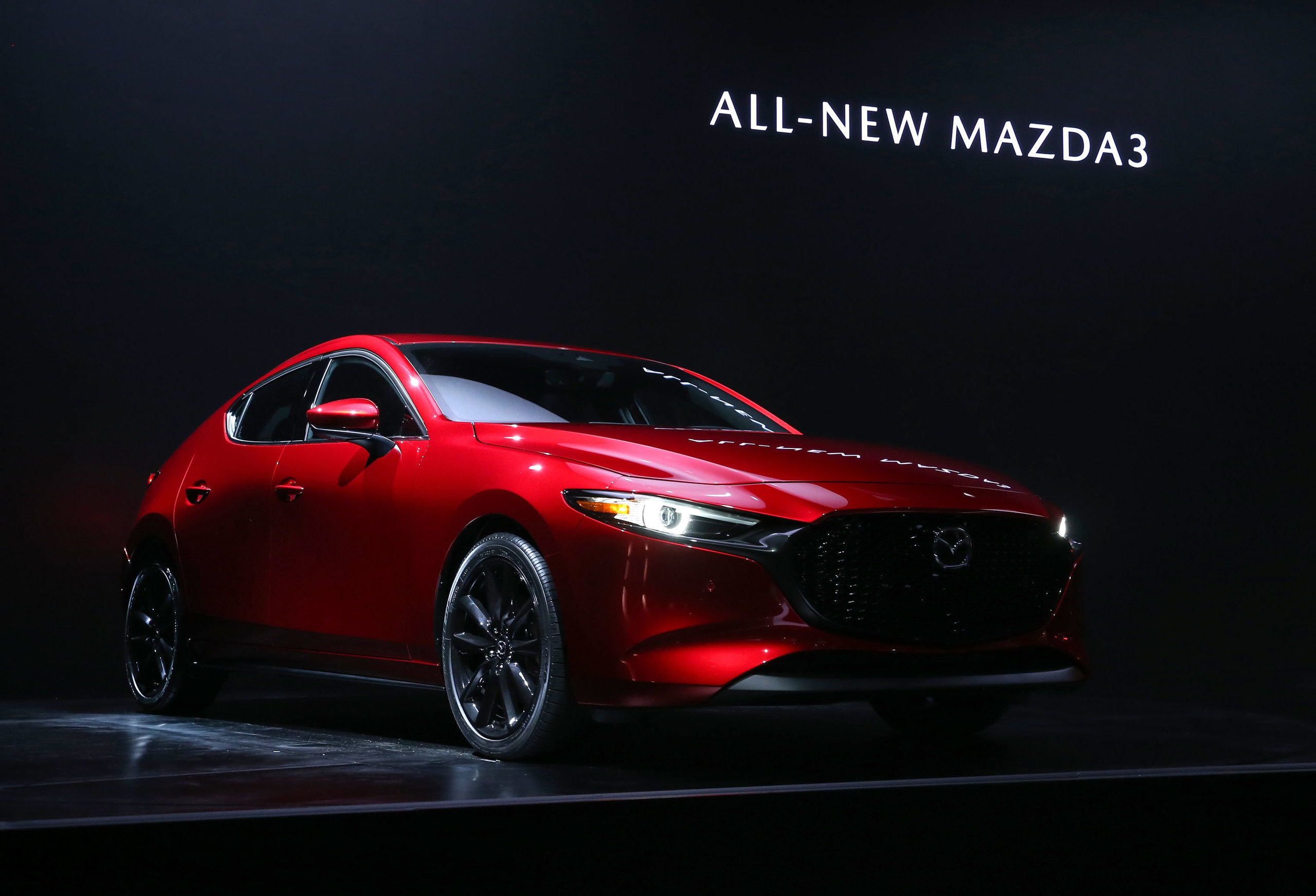 775262143VD001_Mazda_Pre_sh